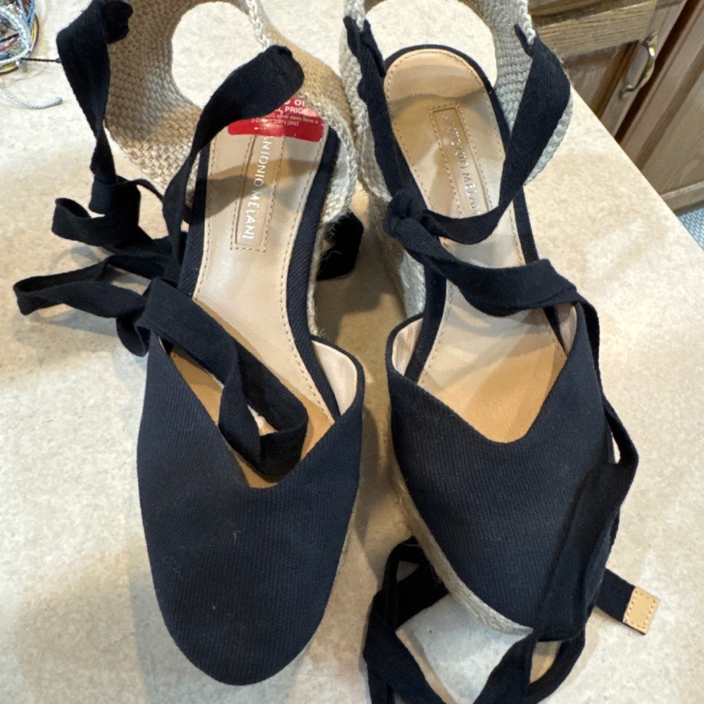 Black Shoes